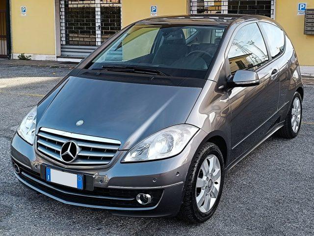 MERCEDES-BENZ A 150 BlueEFFICIENCY Coupé Elegance