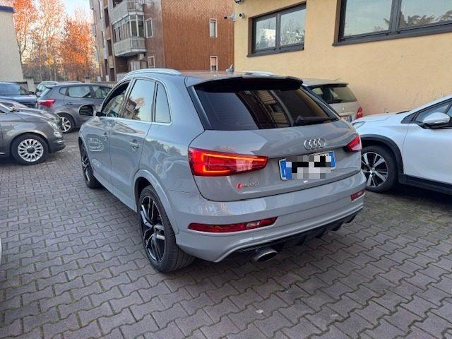 AUDI RS Q3 2.5 TFSI quattro S tronic