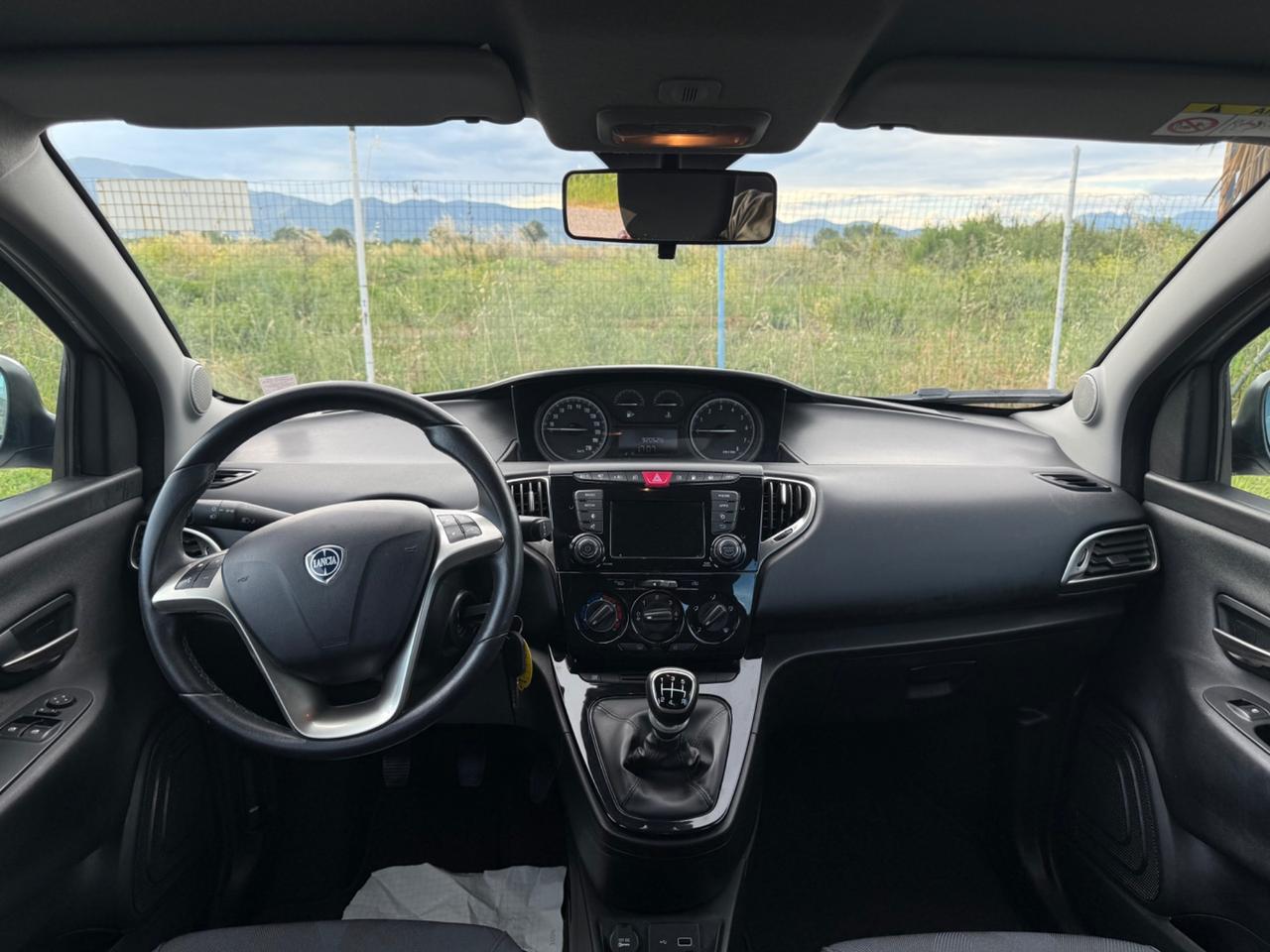 Lancia Ypsilon 1.2 69 CV 5 porte GPL Ecochic Silver