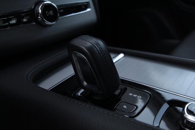 VOLVO XC90 B5 (d) AWD Pezzo Netto 7 posti Business Plus