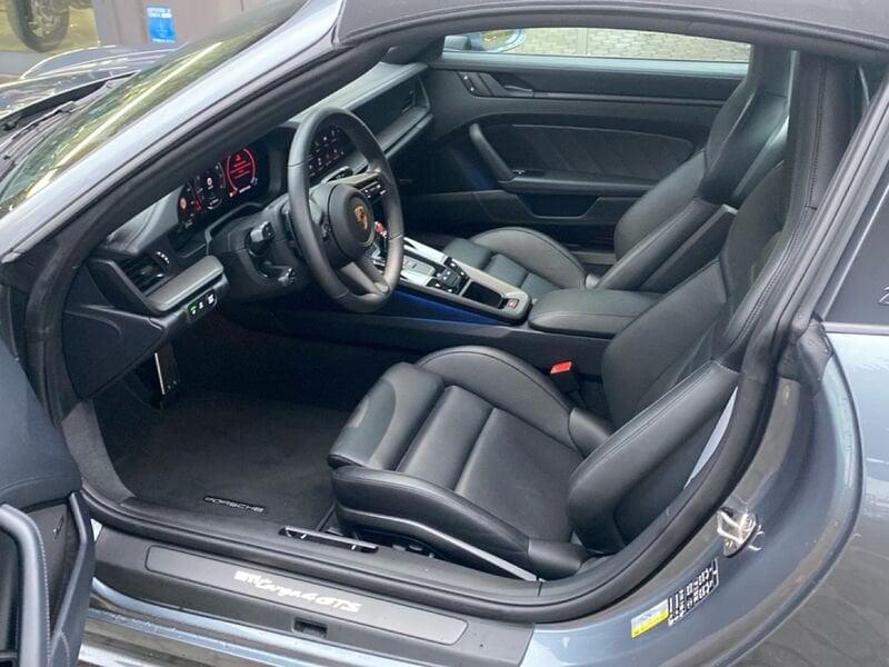 Porsche 911 911 Targa 4 GTS 541 CV (992.2)
