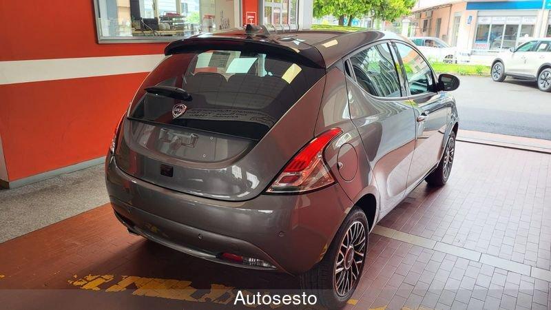 Lancia Ypsilon 1.0 FireFly 5 porte S&S Hybrid Platino