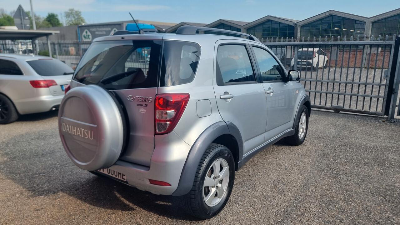 Daihatsu Terios 1.5 4WD TOP S