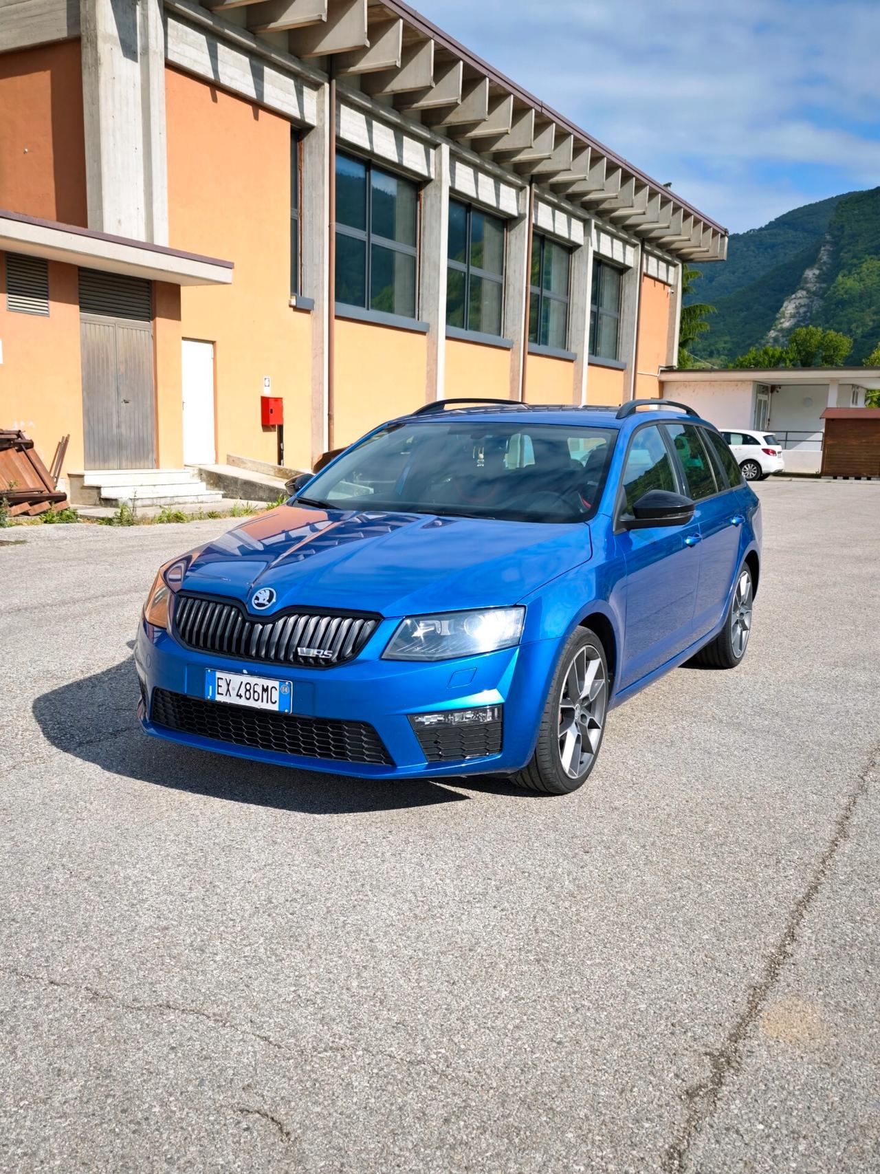 Skoda Octavia 2.0 TDI DSG Wagon RS