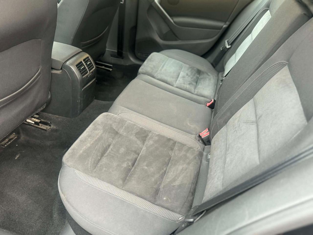 Volkswagen Golf Anno 2010 1.6 Benz/GPL