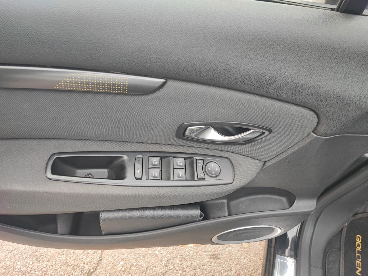 Renault Scenic Scénic X-Mod 1.5 dCi 110CV Dynamique