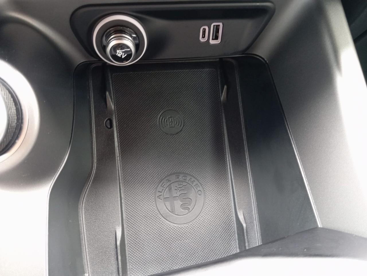 Alfa Romeo Tonale 1.5 160 CV MHEV TCT7 Tributo Italiano