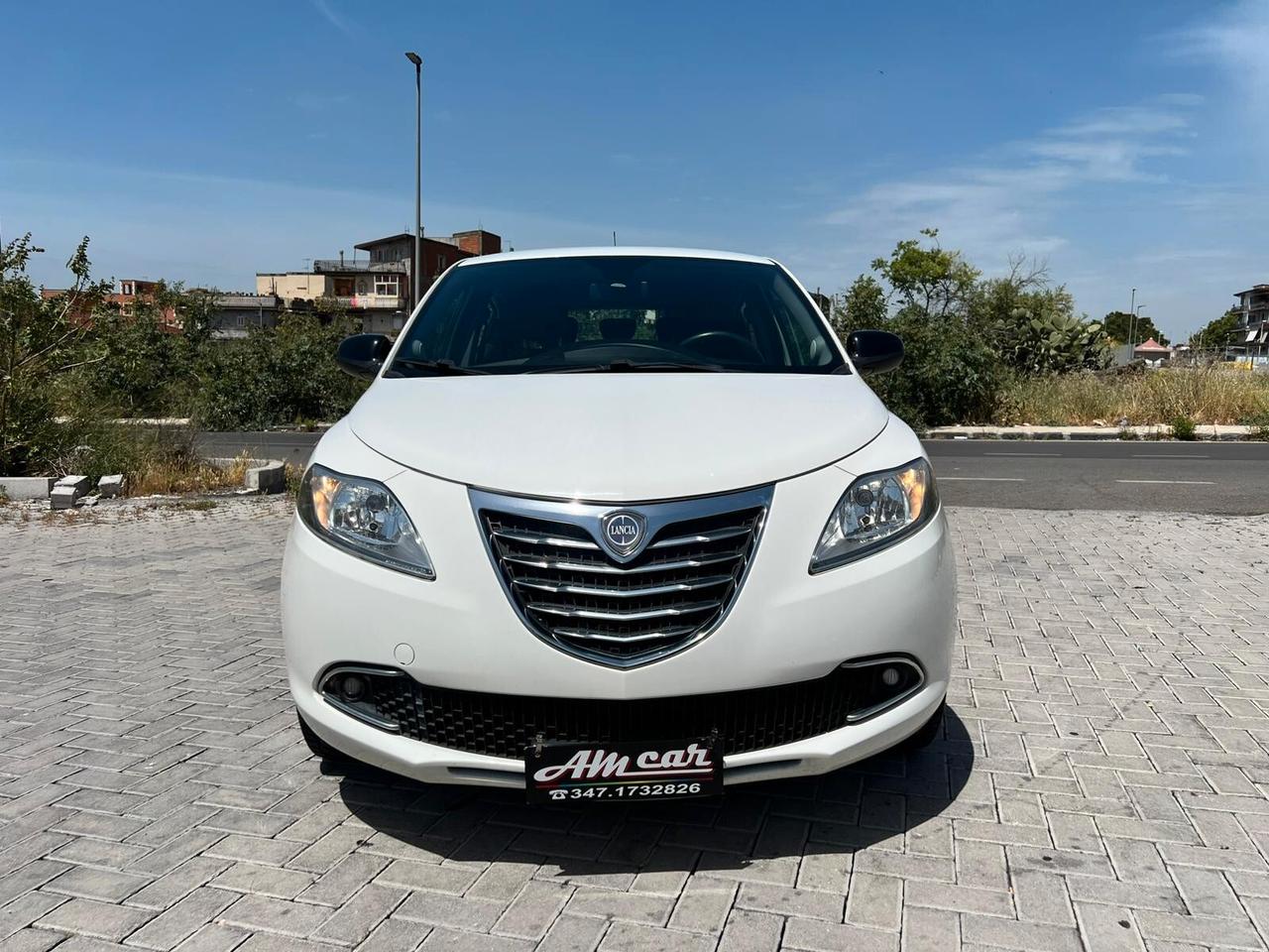 Lancia Ypsilon 1.3MLJT COME NUOVA FULL 2014