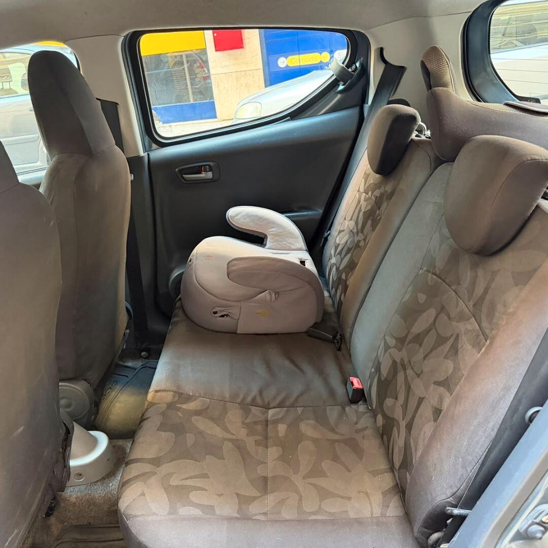 Suzuki Alto 1.0 L - 68 CV
