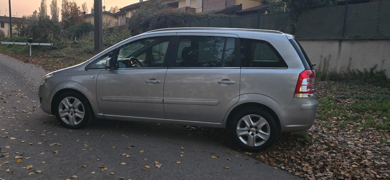 Opel Zafira 1.6 16V VVT One