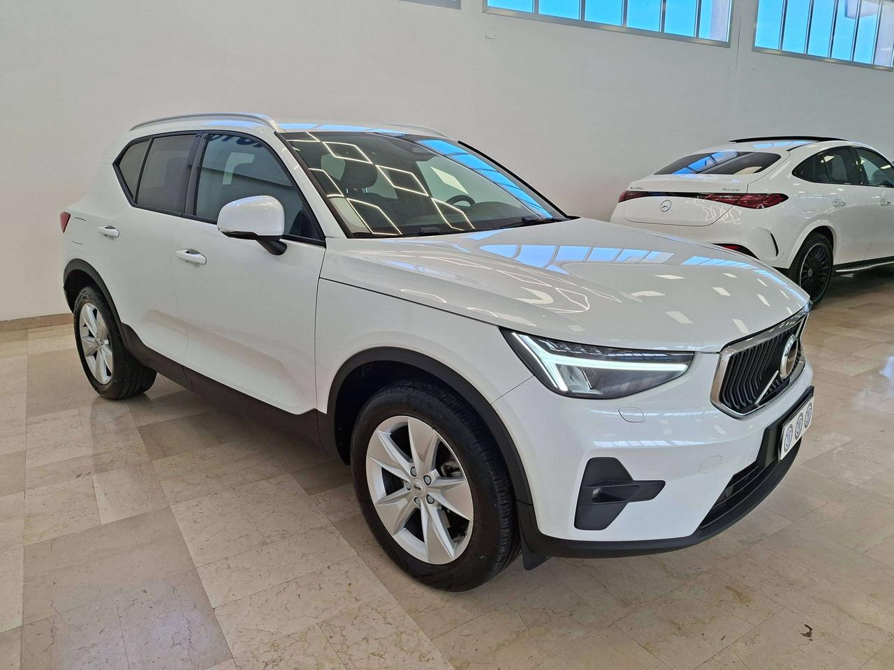 Volvo XC40 2.0 b3 CORE Aut 2 ANNI GARANZIA AYVENS