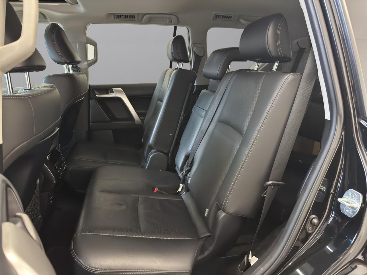 Toyota Land Cruiser 5p 2.8 d-4d Anniversary auto