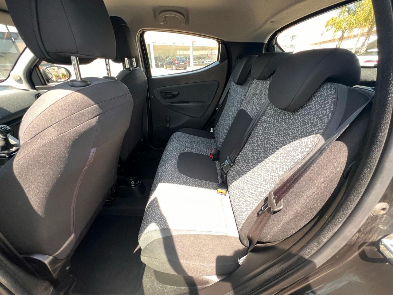 Lancia Ypsilon 1.2 69 CV 5 porte GPL Ecochic Elefantino Blu