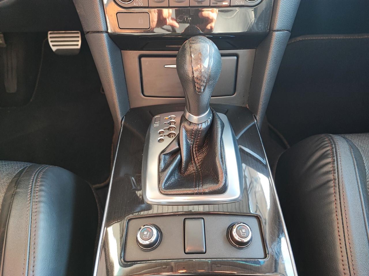 Infiniti QX70 3.0 diesel V6 AT Ultimate