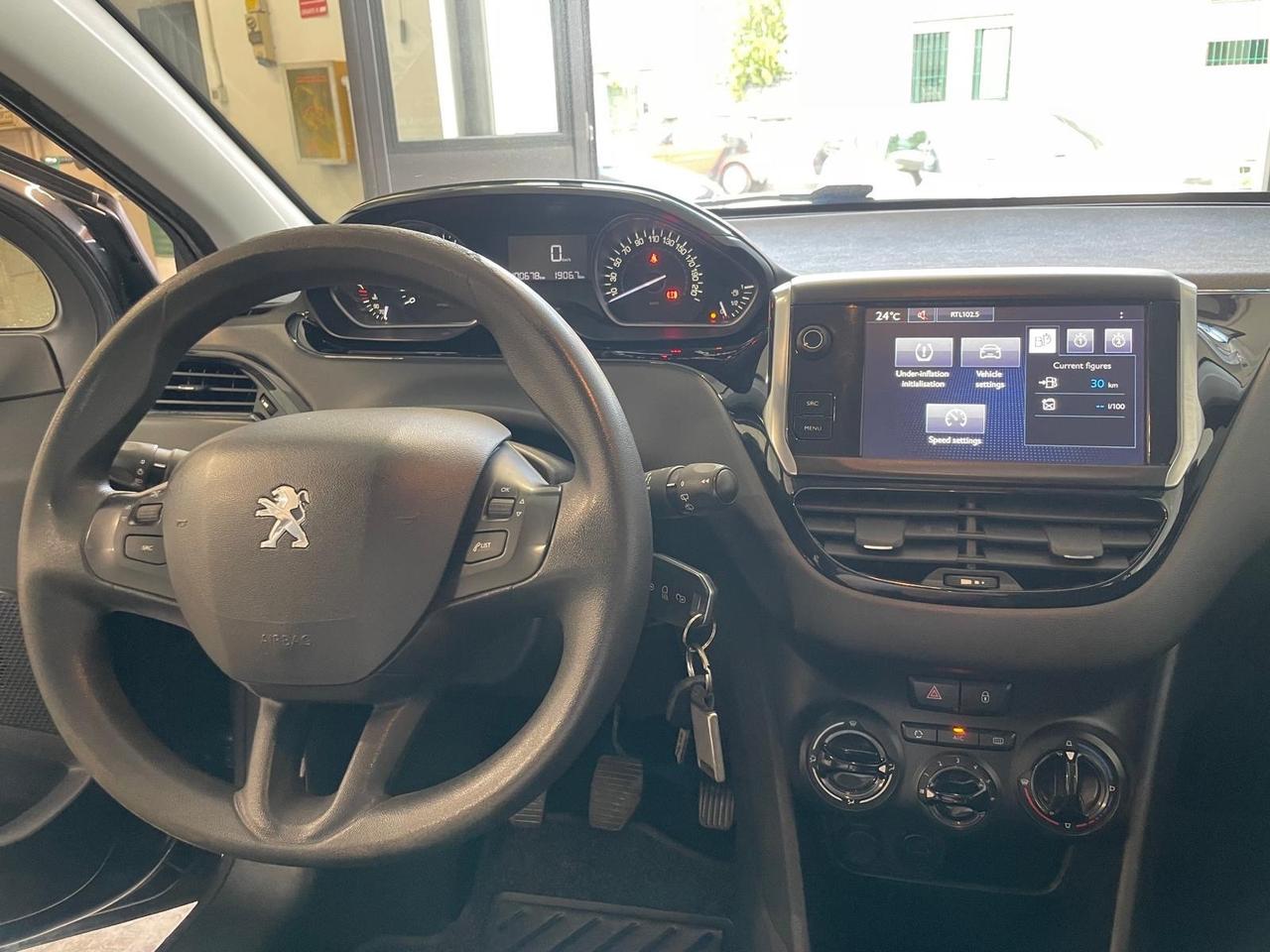 Peugeot 208 PureTech 82 5 porte Allure