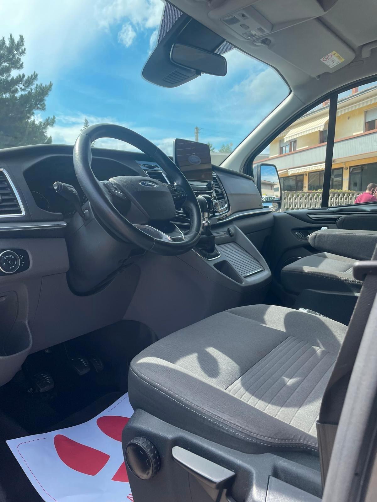 Ford Tourneo Custom 320 2.0 EcoBlue 185CV MHEV PC Titanium