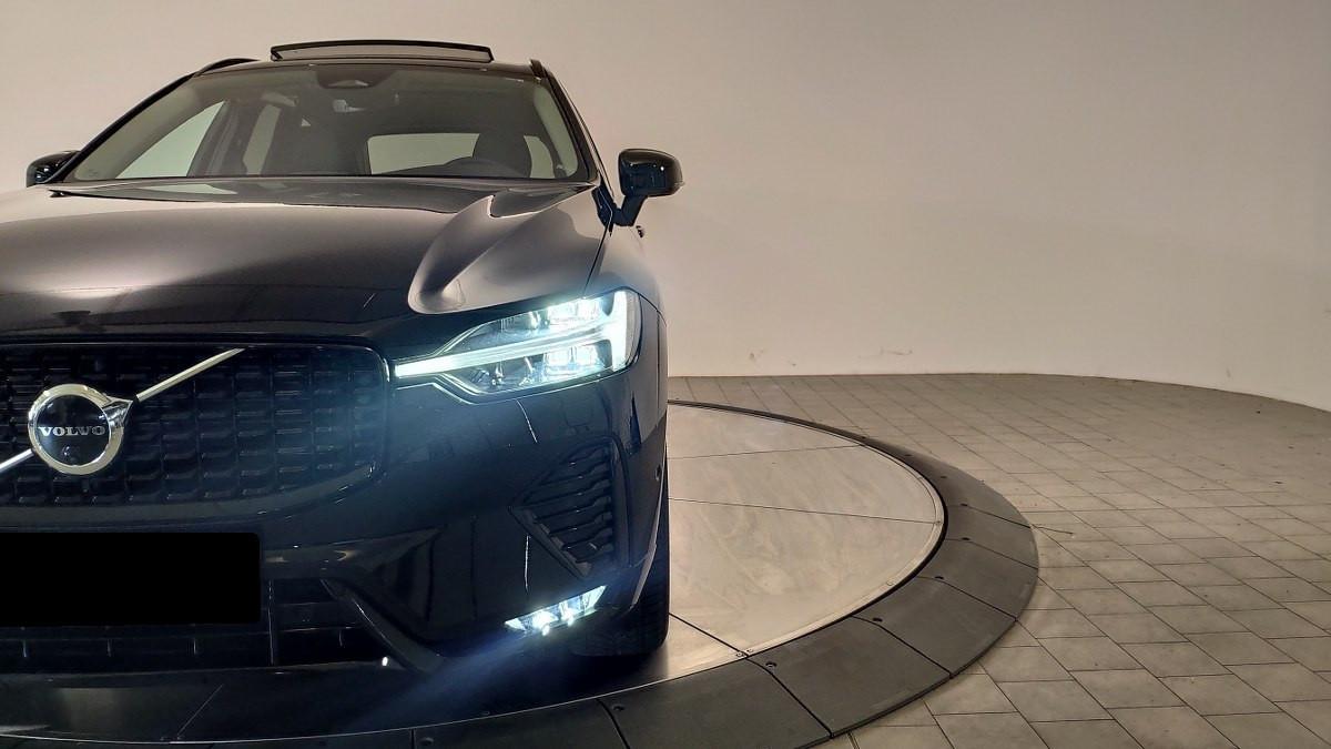 VOLVO Xc60 B4 Mild Hybrid (D) Automatico Plus Dark