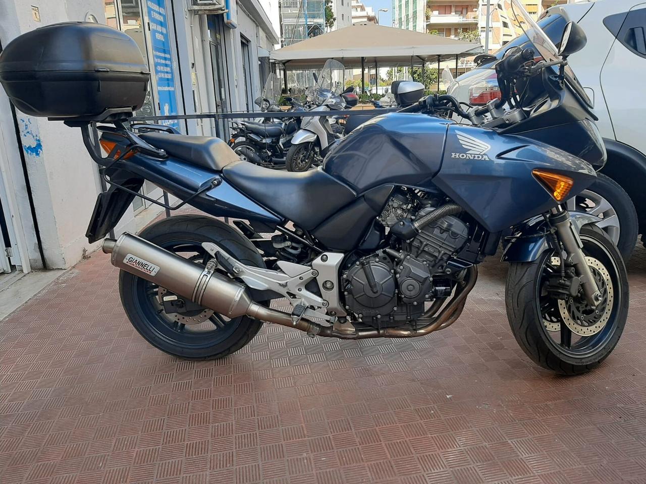Honda CBF 600