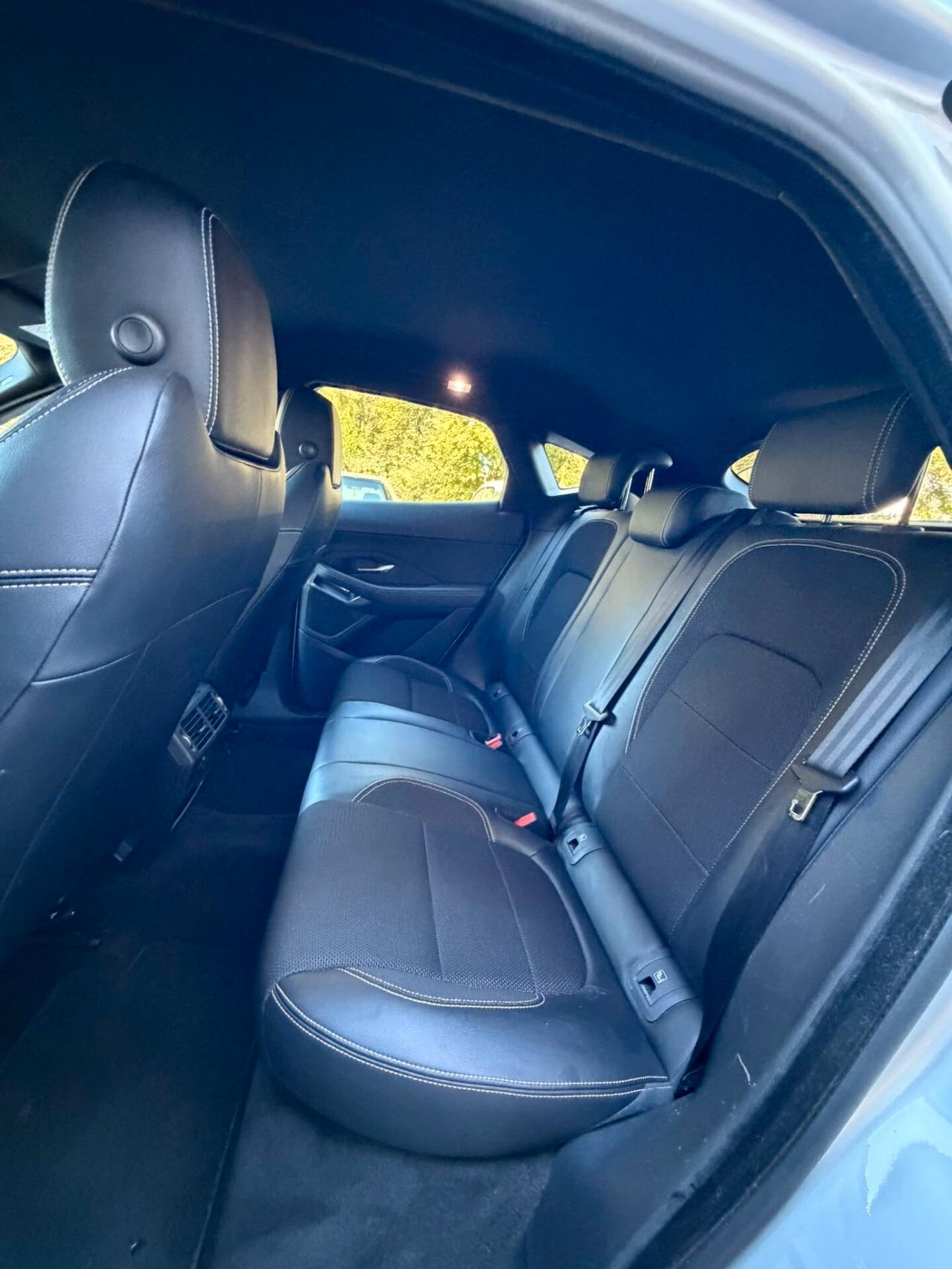 Jaguar E-Pace 2.0D 150 CV AWD aut. R-Dynamic HSE