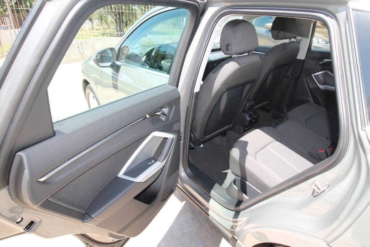 Audi Q3 35 TDI S tronic Business Advanced|2022