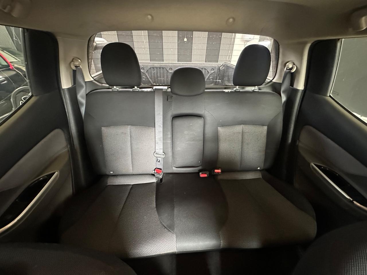 Mitsubishi L200 2.4 DI-D/154CV Club Cab Inform