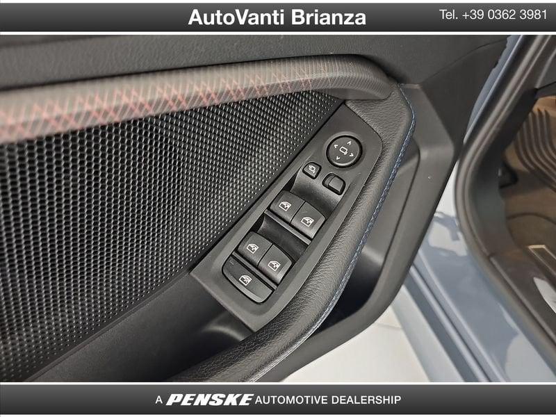 BMW Serie 1 118i 5p. Msport DOPPIO KIT CERCHI E GOMME
