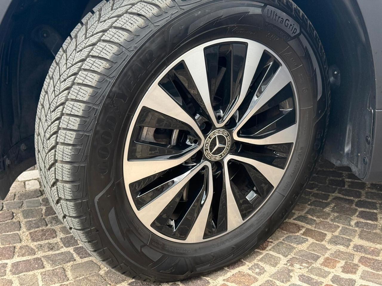 Mercedes GLB 220 2.0d 190cv 4Matic 2023