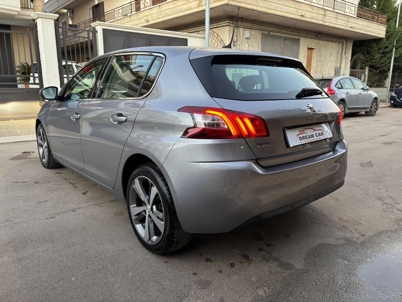 Peugeot 308 1.6 e-HDi 115 CV Stop&Start Allure