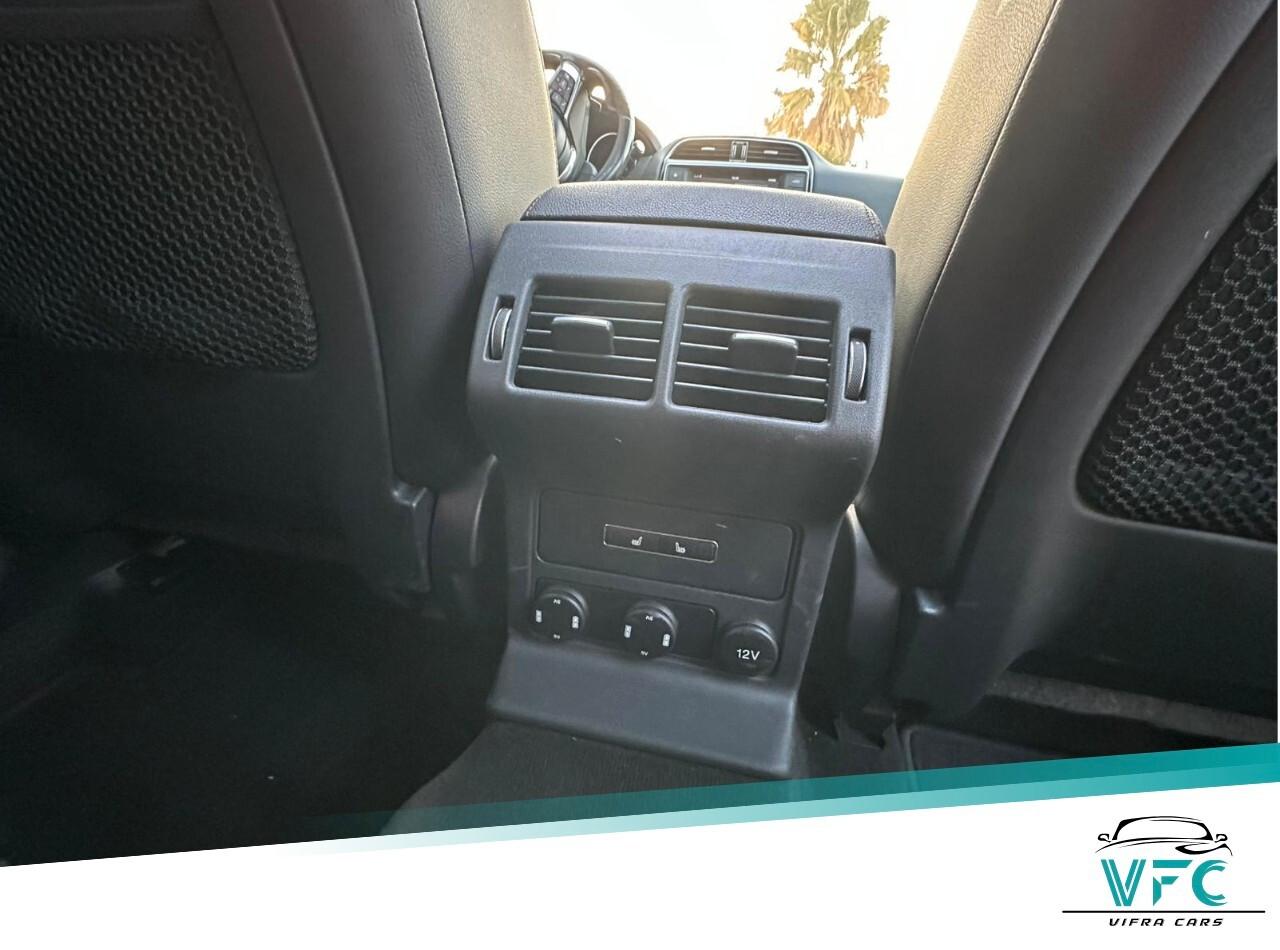 Jaguar F-Pace 2.0 D 180 CV AWD aut. Portfolio