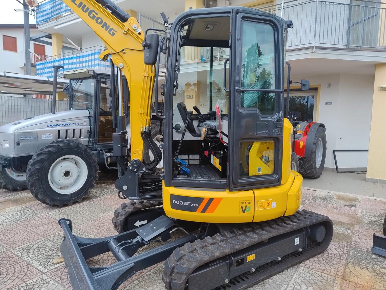 Escavatore Nuovo LiuGong 9035F (39 Quintali)