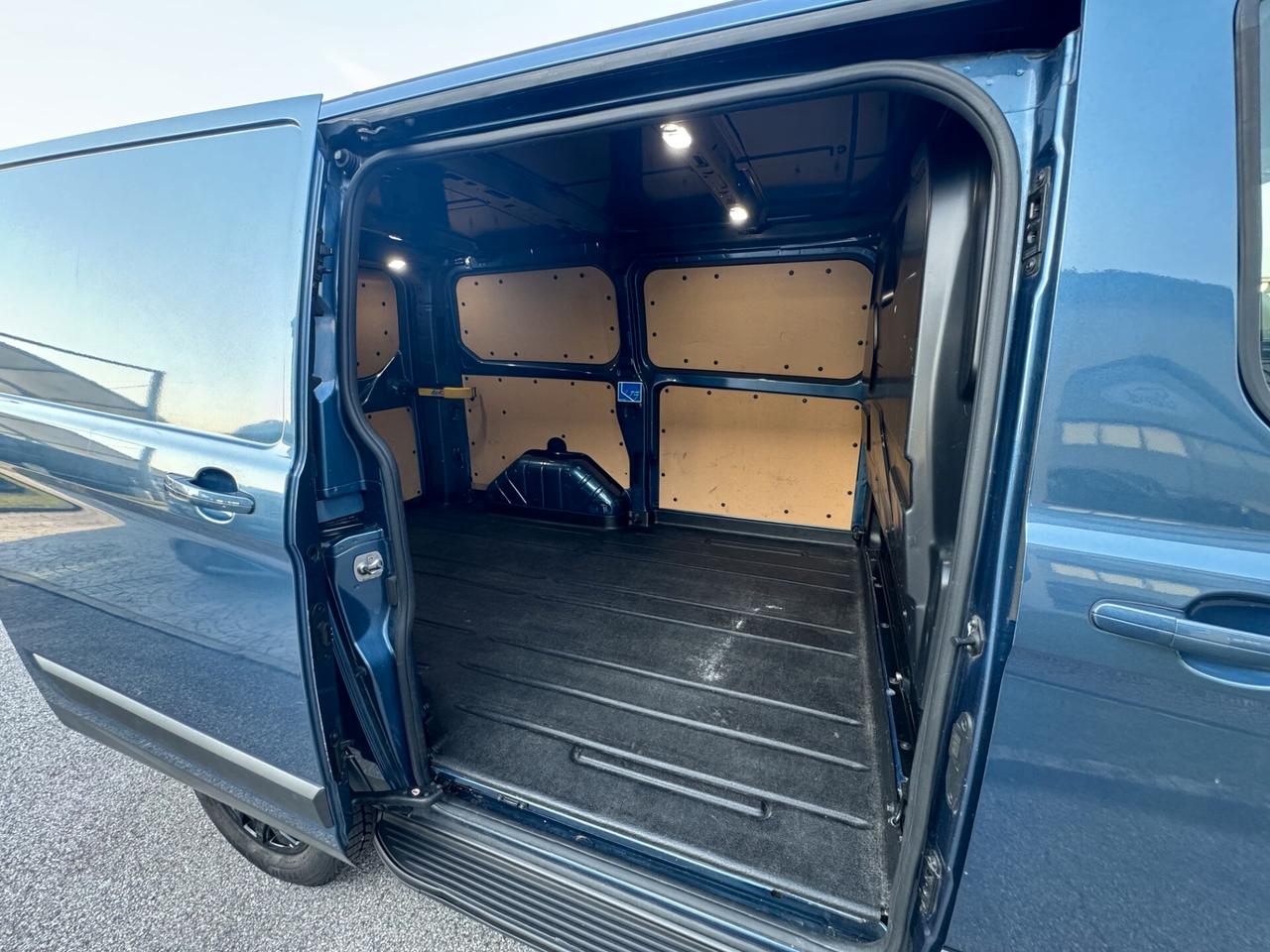 Ford Transit Custom Van Trail 340 2.0 EcoBlue 170CV Man. PC