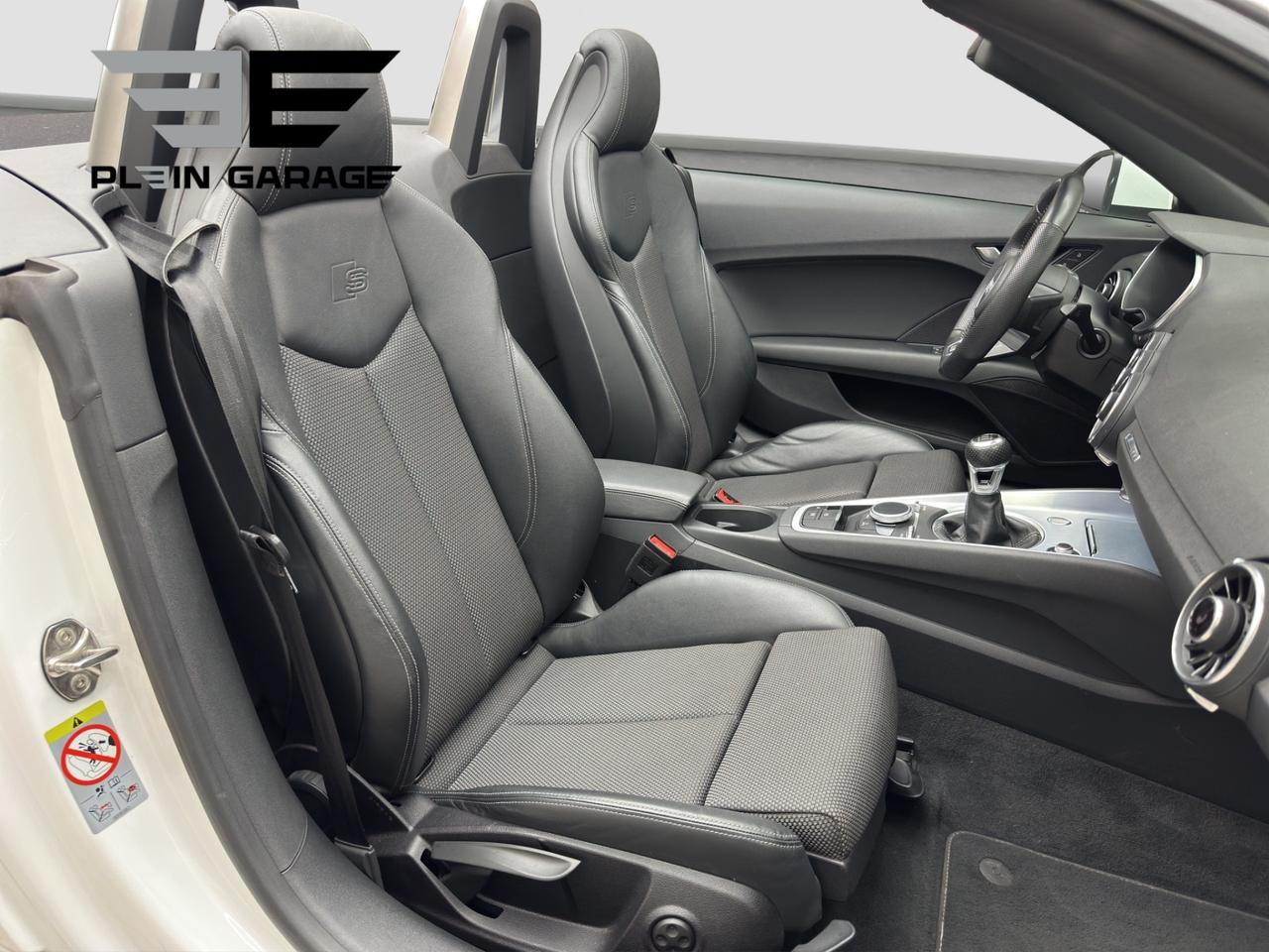 Audi TT Roadster 45 TFSI quattro S-line "MANUALE"