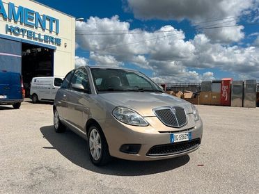 Lancia Ypsilon 1.3 MJT 90 CV Oro Giallo