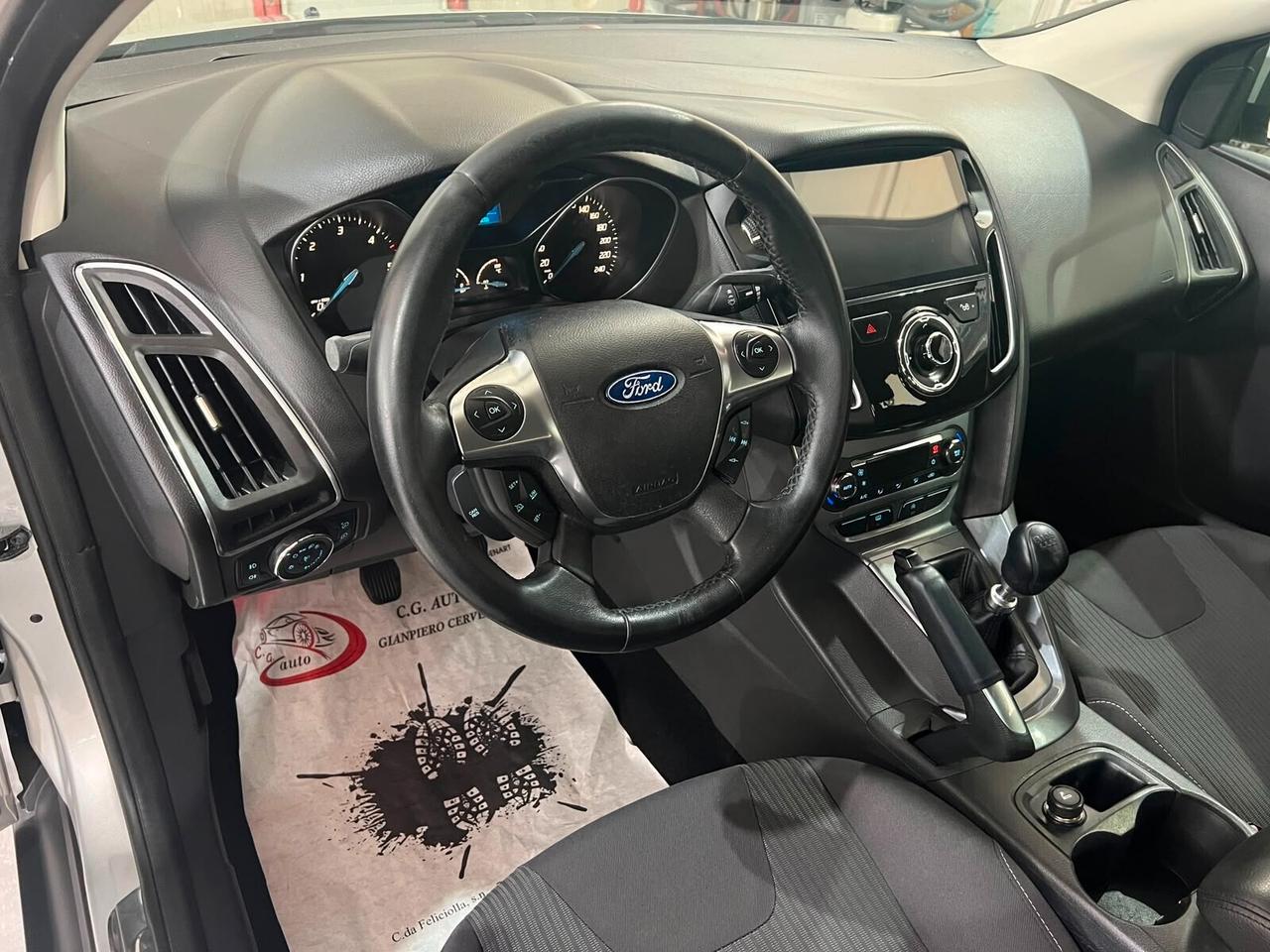 Ford Focus 1.6 116 CV - TITANIUM - 2014