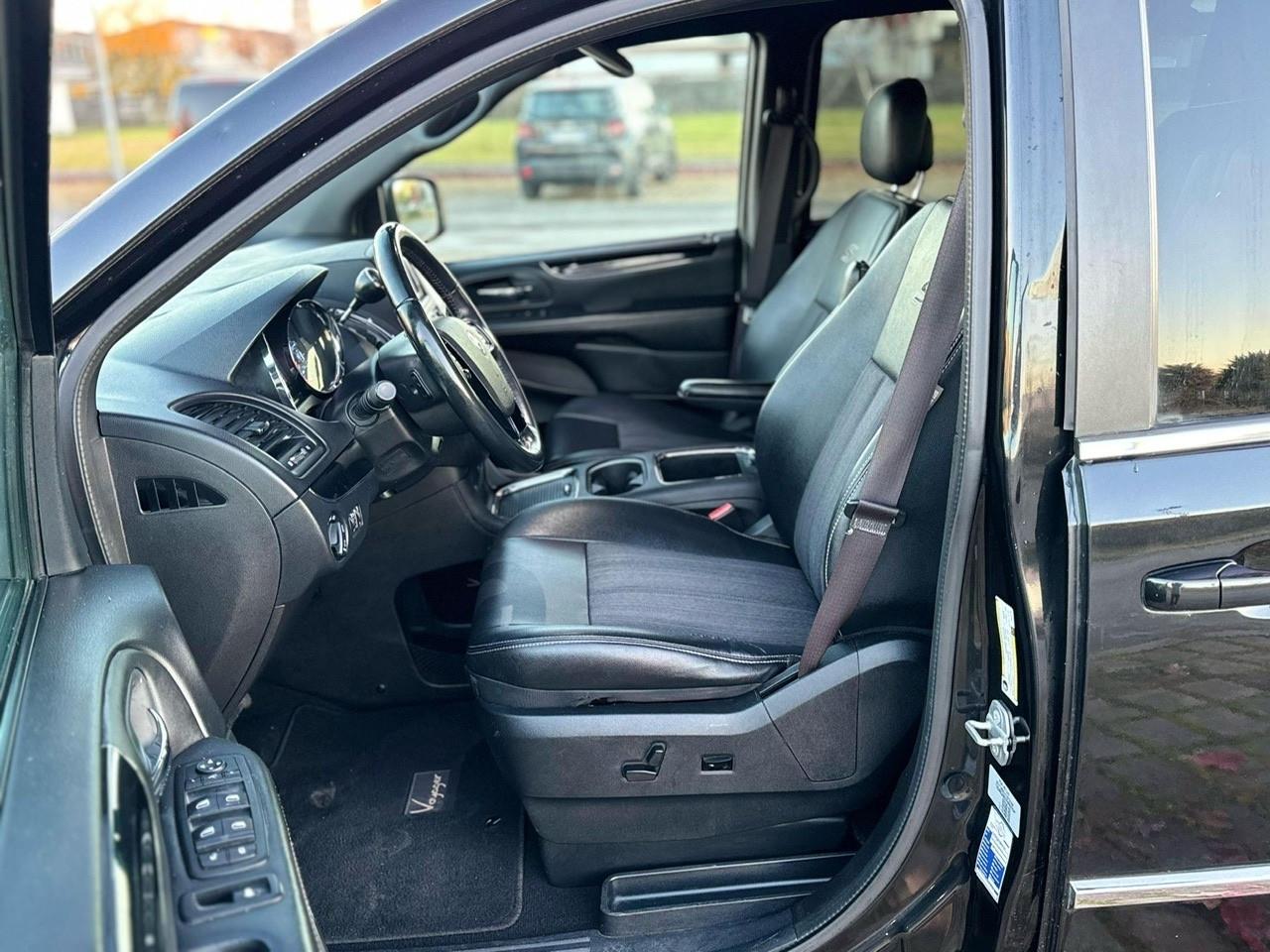 Lancia Voyager 2.8 Turbodiesel Platinum 177 CV