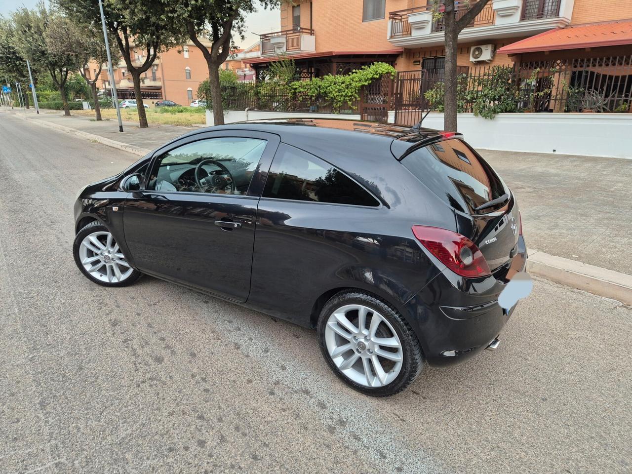 Opel corsa 1.3 multijet 95cv edition anno 2011