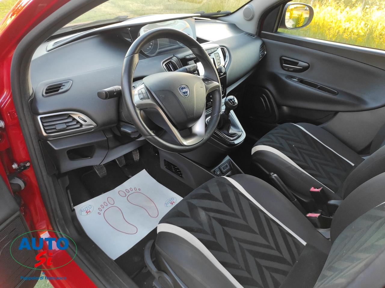 Lancia Ypsilon 1.3 Mjet - 95cv NEOPATENTATI