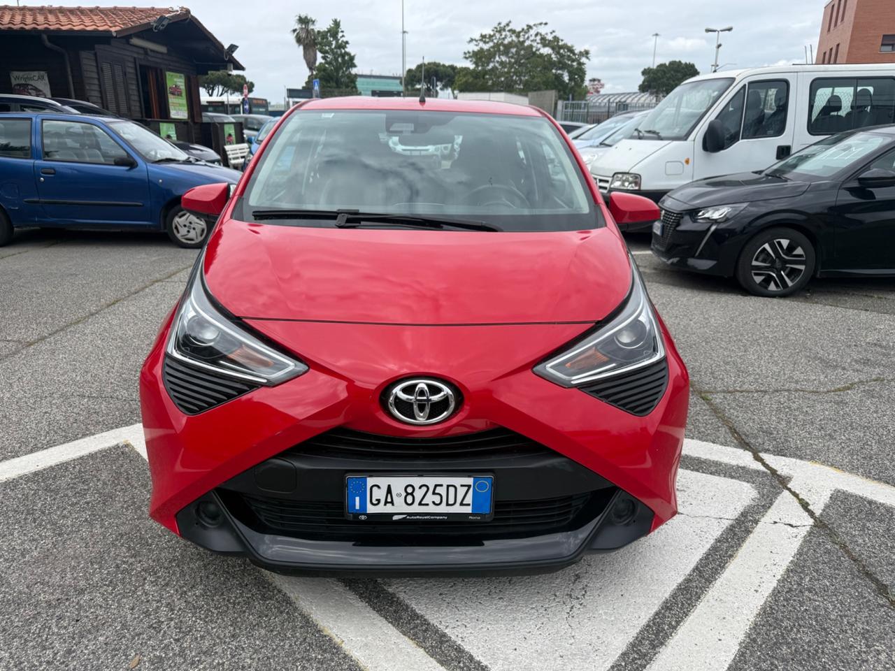 Toyota Aygo Connect 1.0 VVT-i 72CV 5 porte x-business MMT