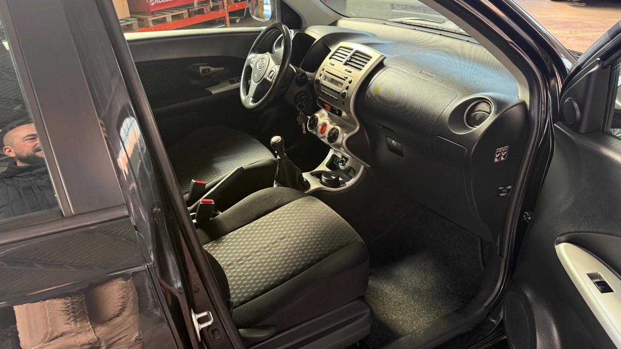 Toyota Urban Cruiser 1.4 D-4D AWD Luxury