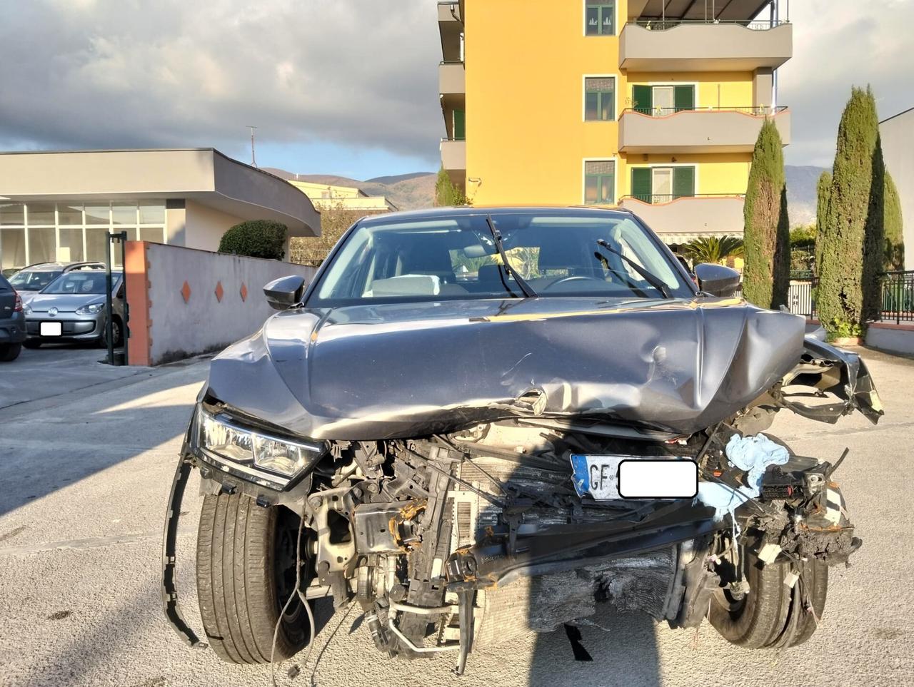 Volkswagen T-Roc 2.0 TDI 2021 SINISTRATA