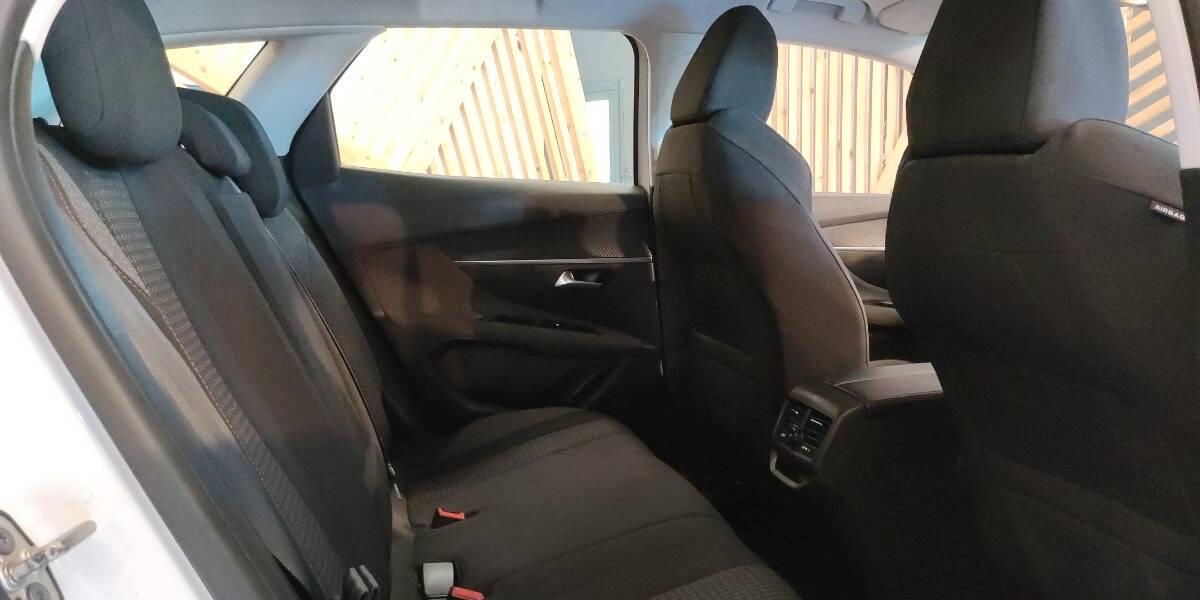 Peugeot 3008 1.5 bluehdi Business s&s 130cv eat8