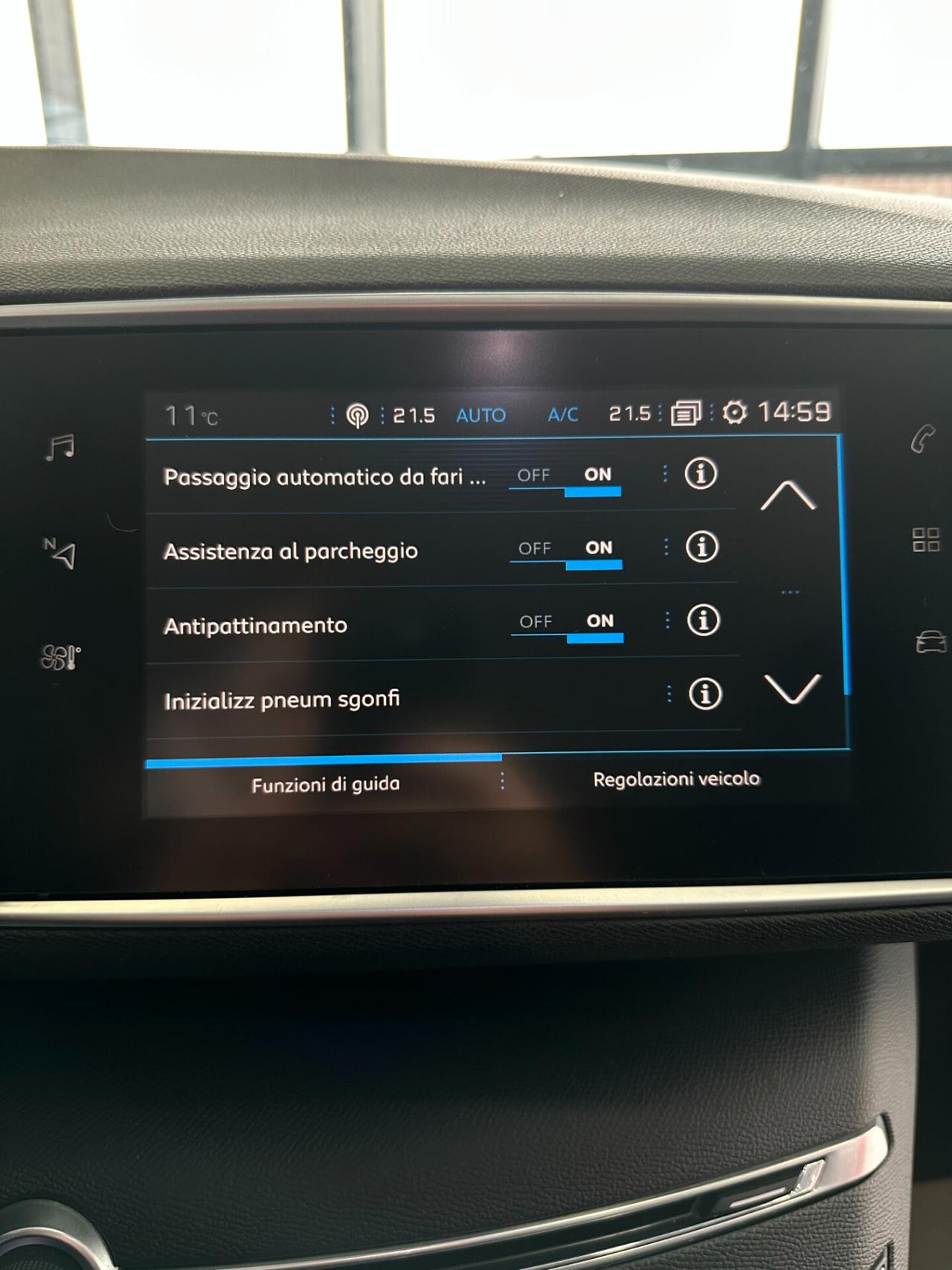 Peugeot 308 1.5 131cv CarPlay SensoriTelecamera Finanziabile