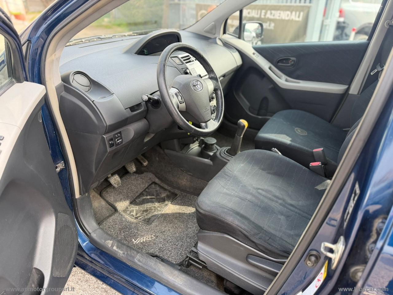 TOYOTA Yaris 1.4 D-4D 5p. Sol