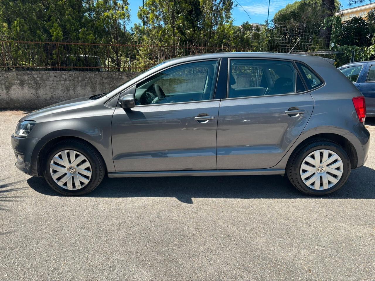 VOLKSWAGEN POLO 1.2 Comfortline 5p - 2012