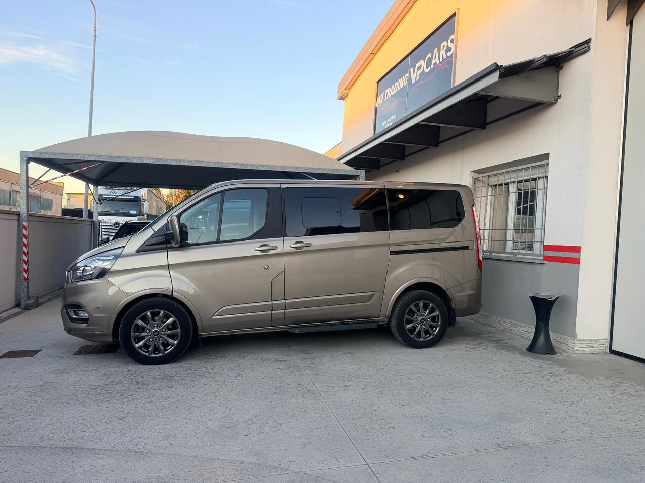 Ford Tourneo Custom 320 2.0 EcoBlue 150CV PC Sport