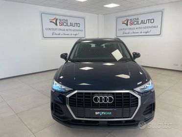 AUDI Q3 35 1.5 tfsi Business s-tronic