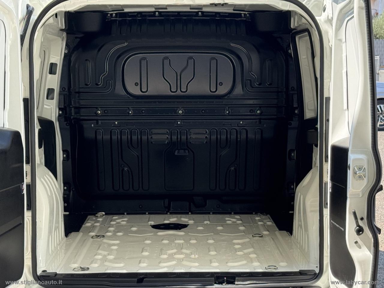 Doblò 1.6 MJT 105CV CH1 Cargo Lounge
