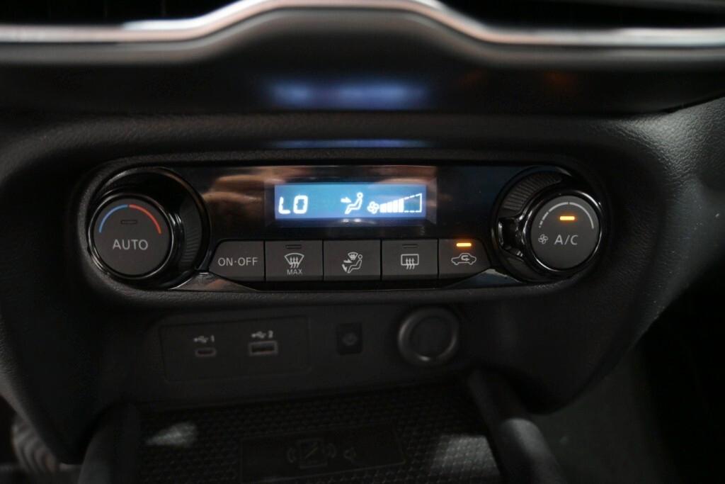 NISSAN JUKE 1.0 DIG-T 114CV 6M. N-CONNECTA ( MIRROR - NAVI - PDC - TELECAMERA POST. - FARI LED - DIGITAL COCKPIT )