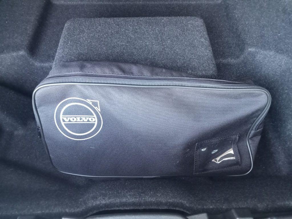 Volvo XC40 T4 Recharge Plug-in Hybrid OK NEOPATENTATI