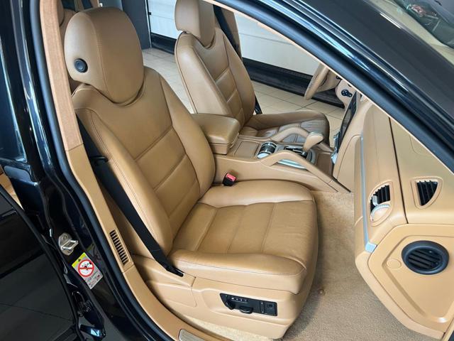 PORSCHE Cayenne 4.8 Turbo